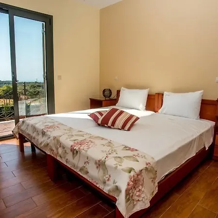 Hotell Korallis Livathos (Kefalonia)