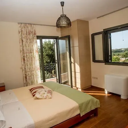 Korallis Hotell 2*